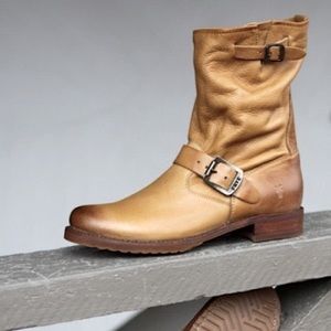 Frye Veronica Short Bootie